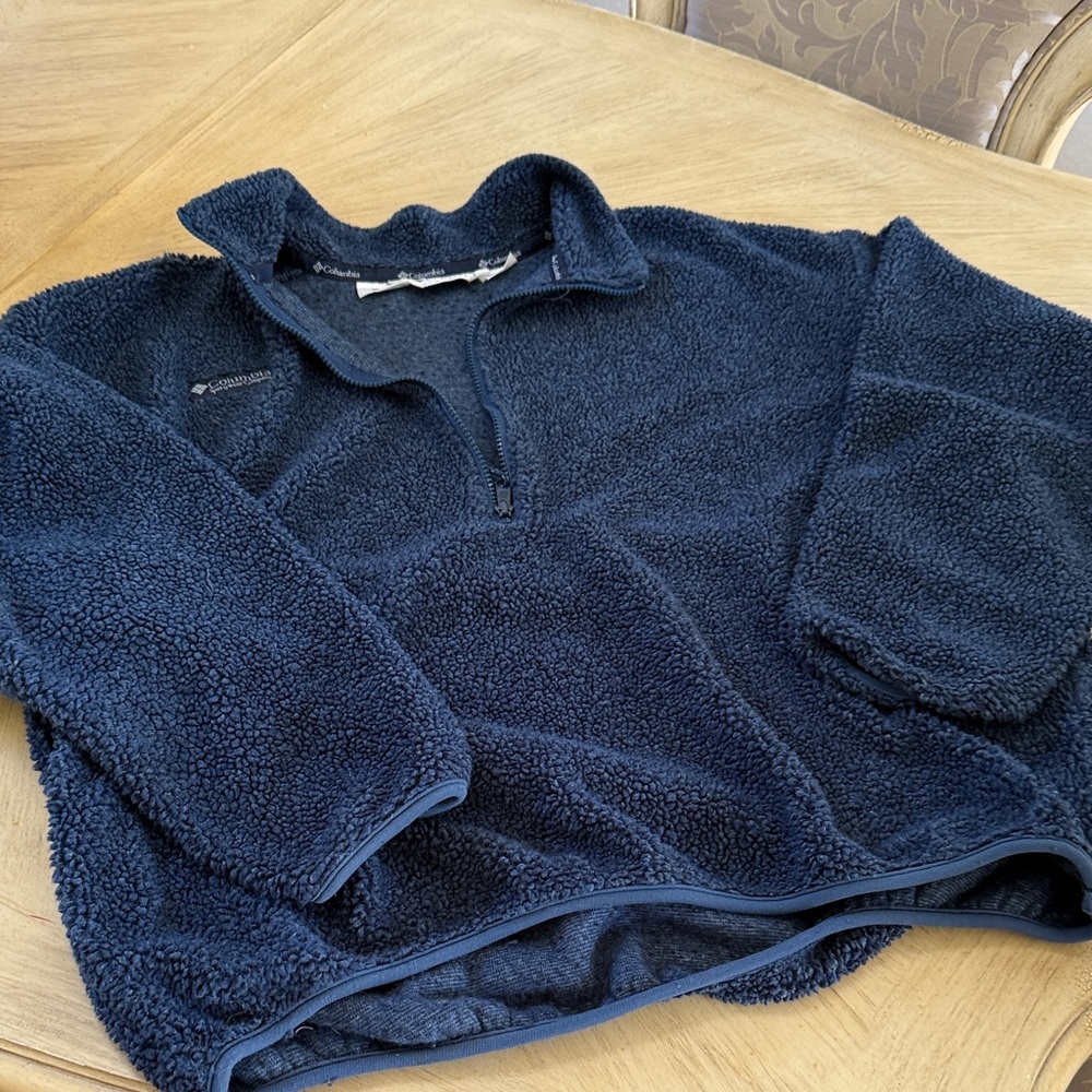 Columbia Men’s Navy Blue Fleece Jacket